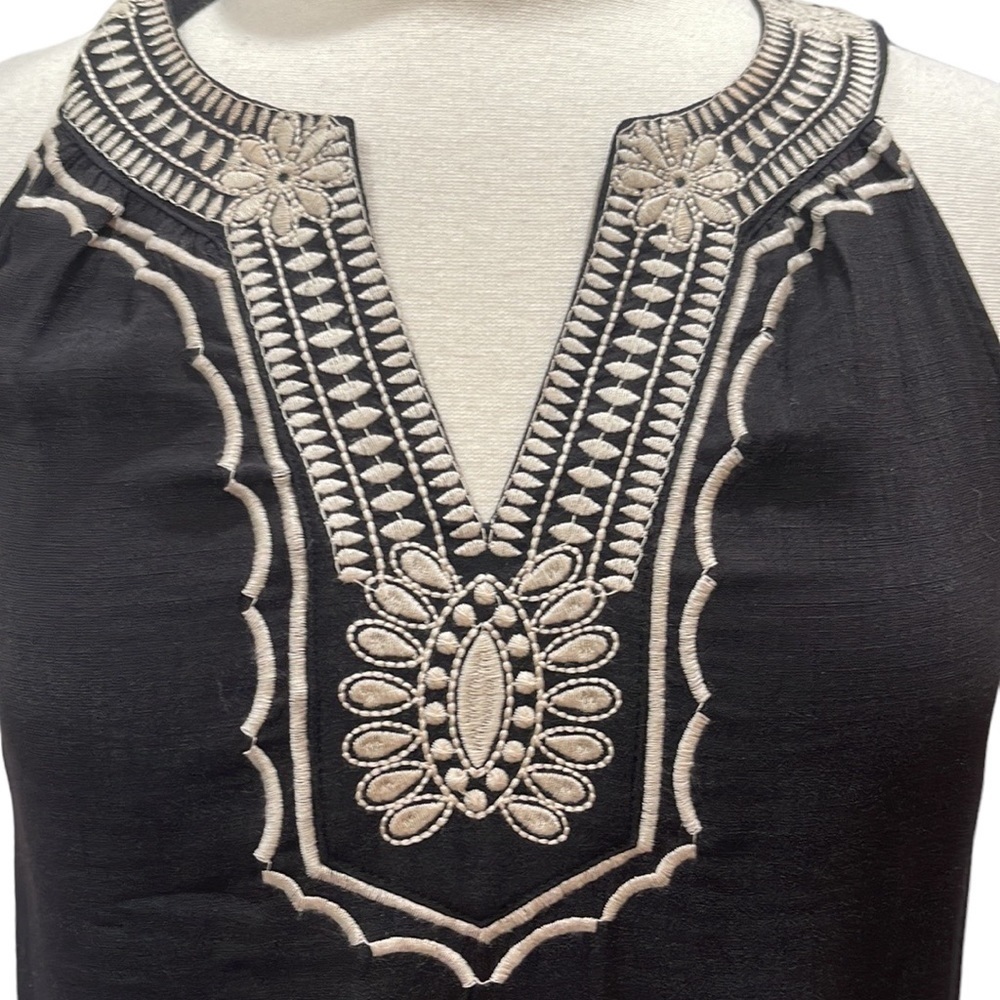 NWT THML Embroidered Sleeveless Shift Dress Black Cream SZ S - Picture 2 of 7